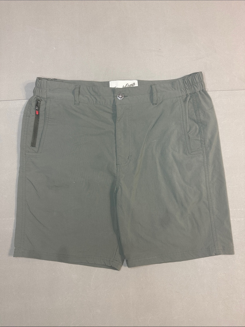 Duck Camp men's Sage performance shorts Size M 7”
